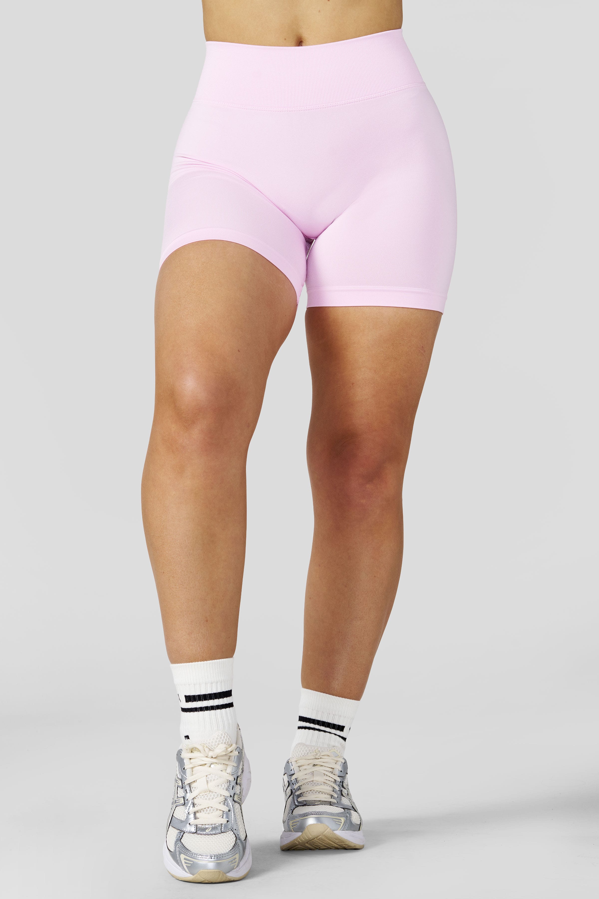 Curve Seamless Shorts 4.75" - New Colors