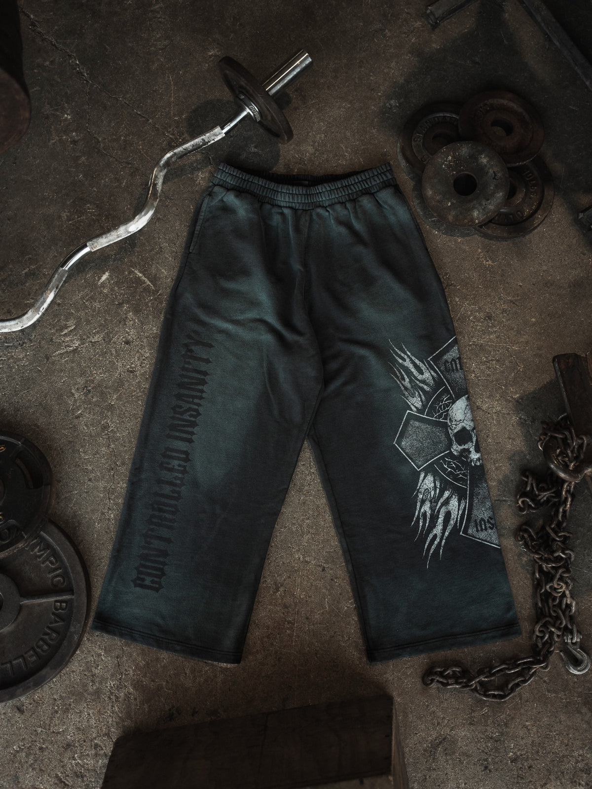 Flaming Skull Sweats - Black ;) – Suplehuges