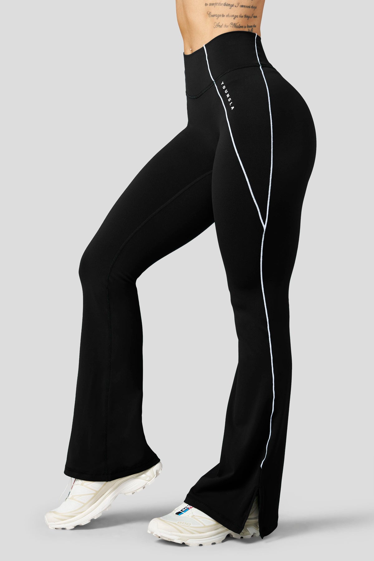 Black/White