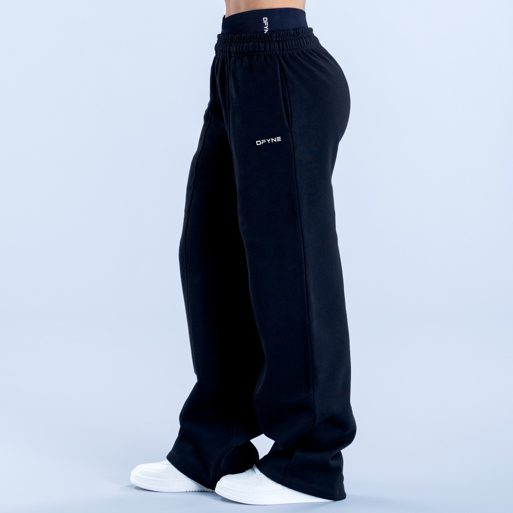 Revive Wide Leg Jogger Midnight Black