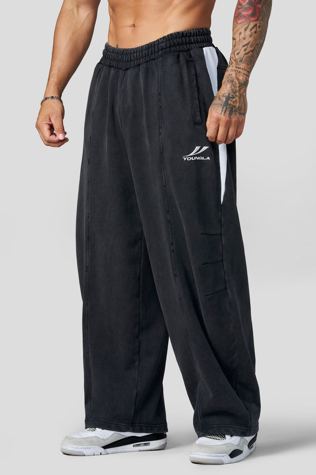 BAGGY ASS SWEATS