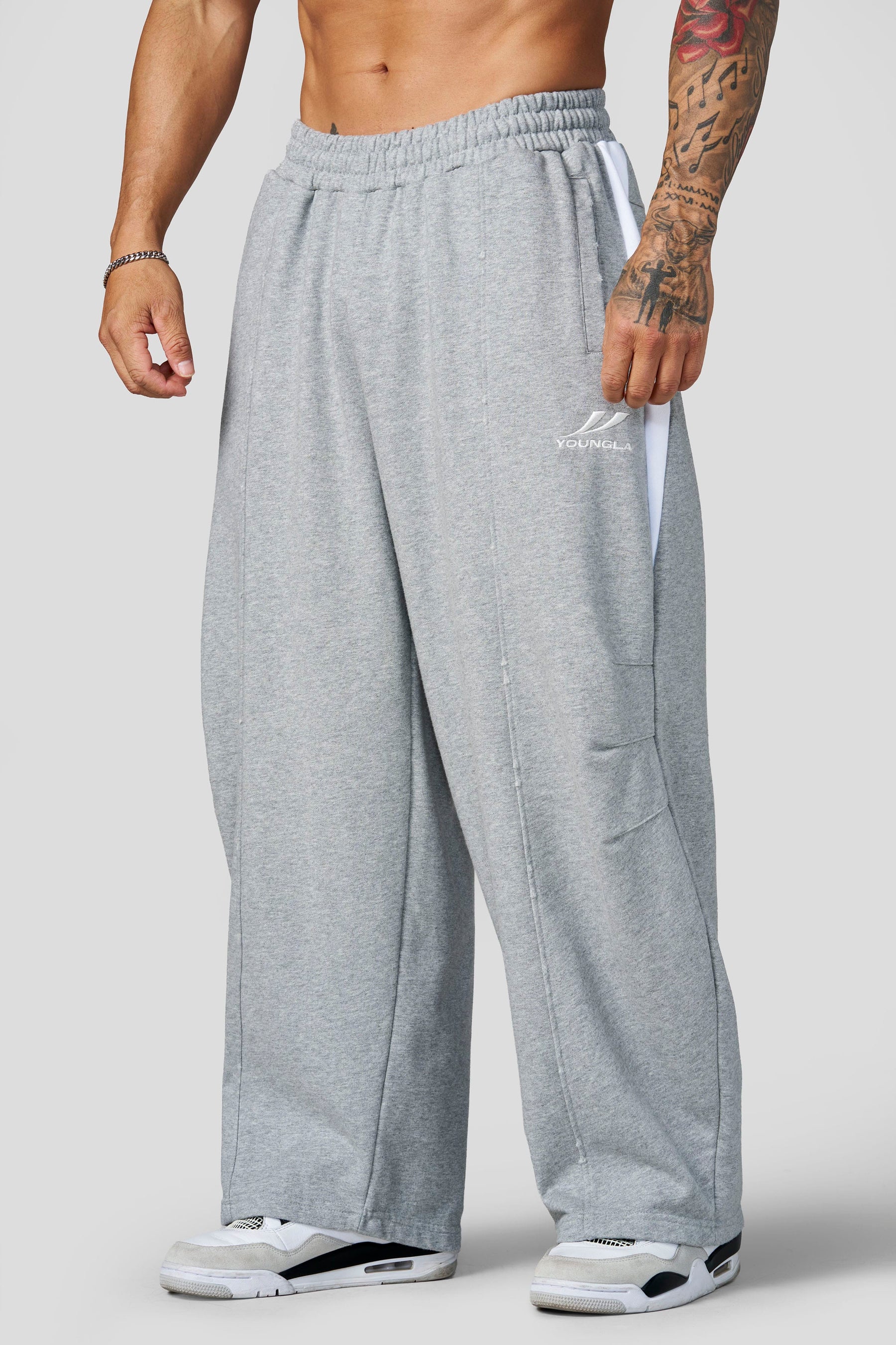 BAGGY ASS SWEATS