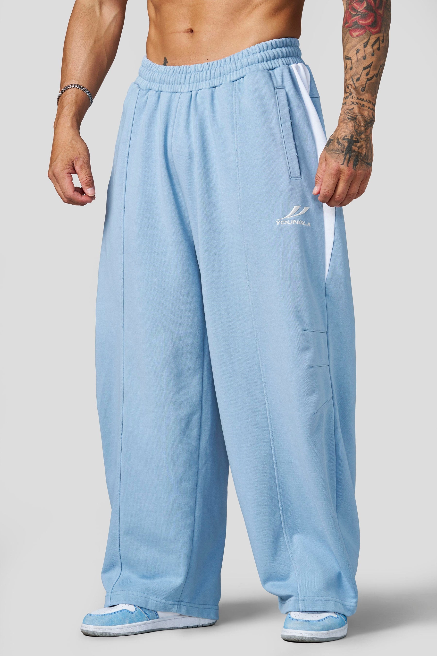 BAGGY ASS SWEATS