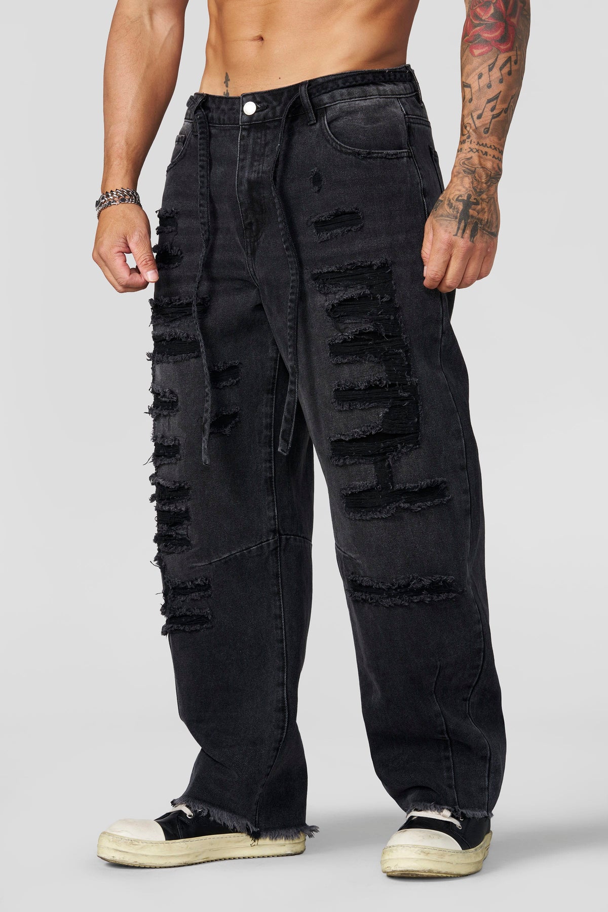 Destroyed Jeans