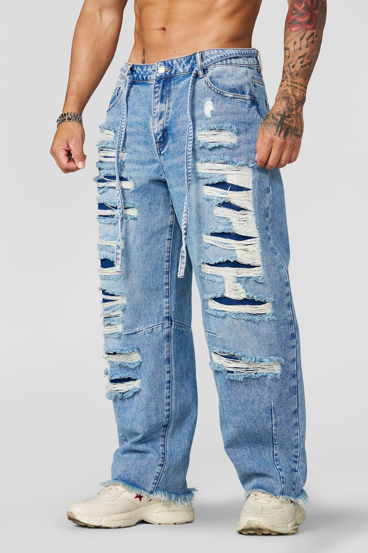 Destroyed Jeans