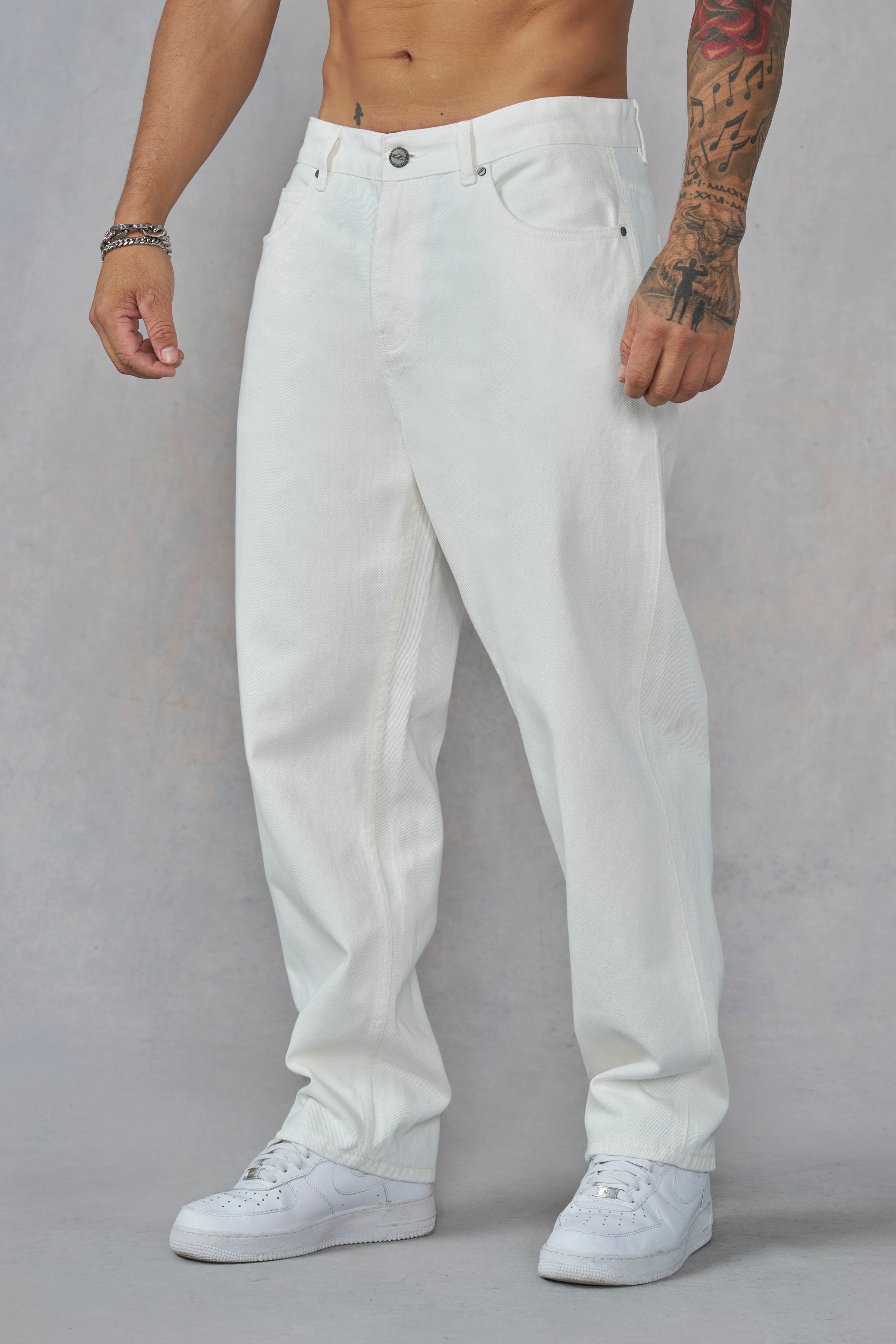 Straight Cut Jeans