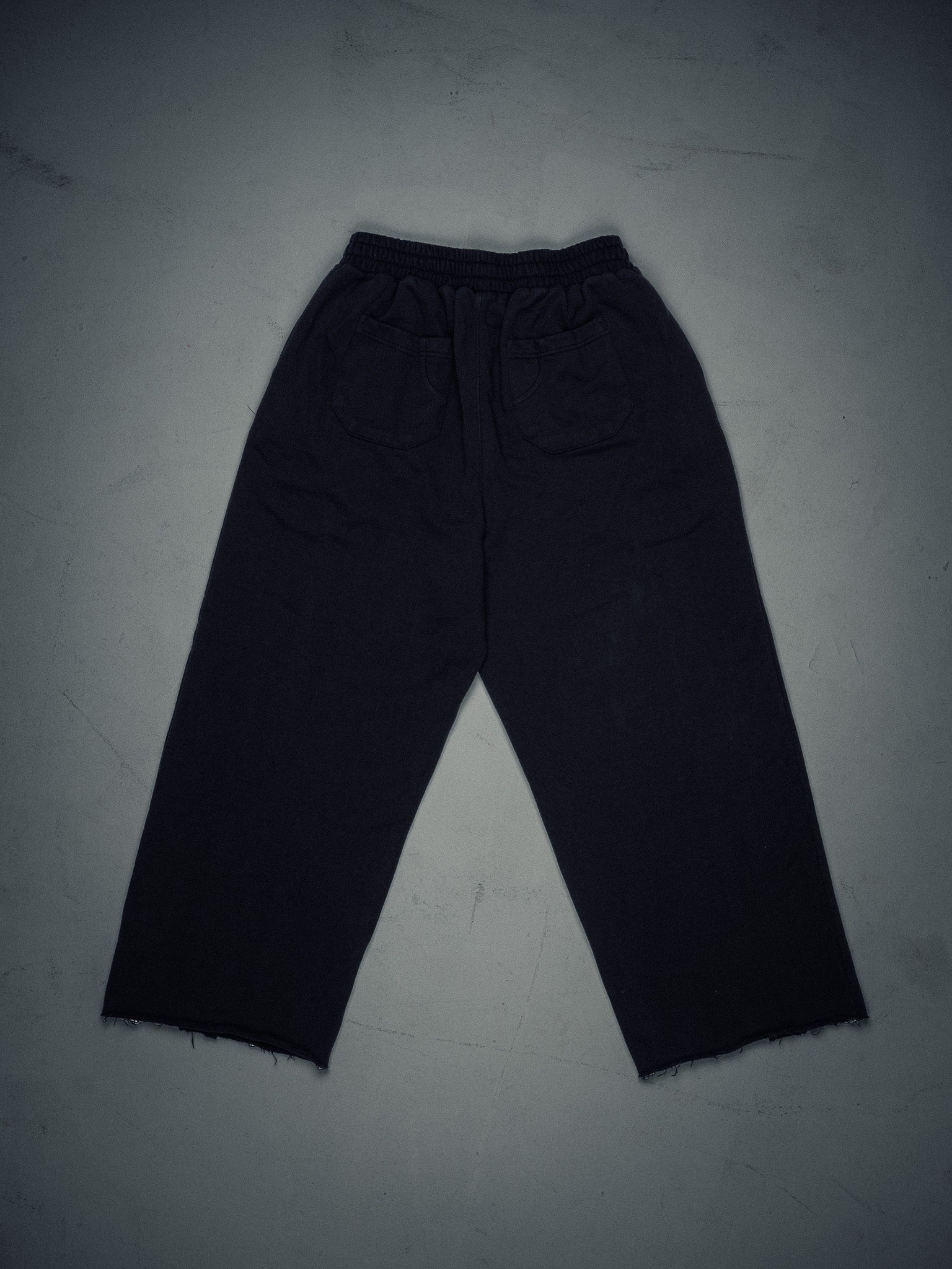 Signature Wideleg Sweats Pitch Black
