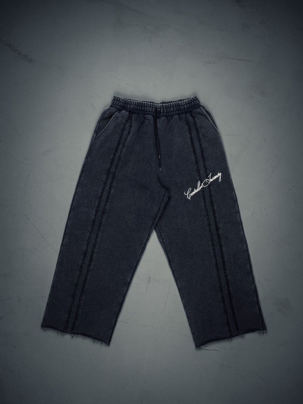 Signature Wideleg Sweats Faded Black