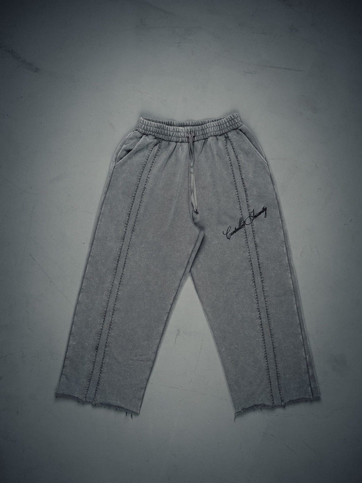 Signature Wideleg Sweats Grey