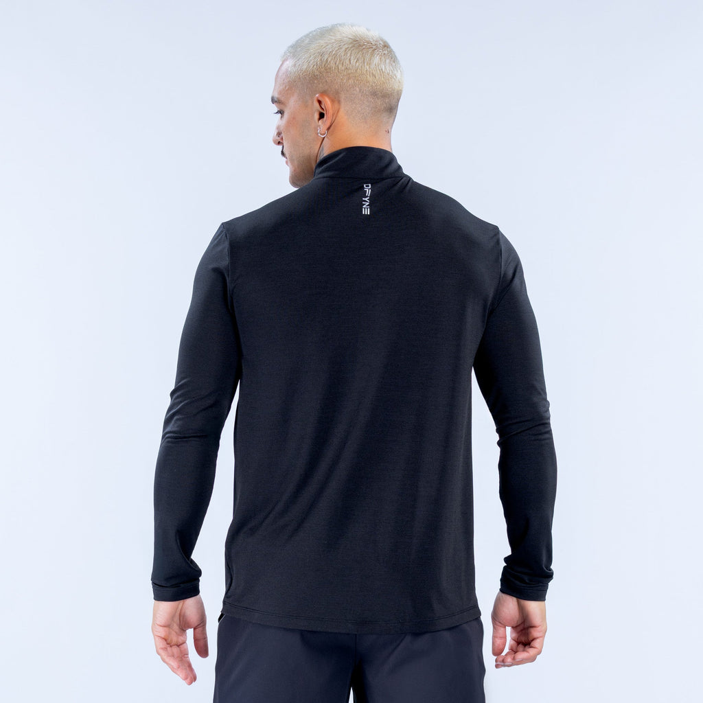 Charge Quarter Zip Midnight Black