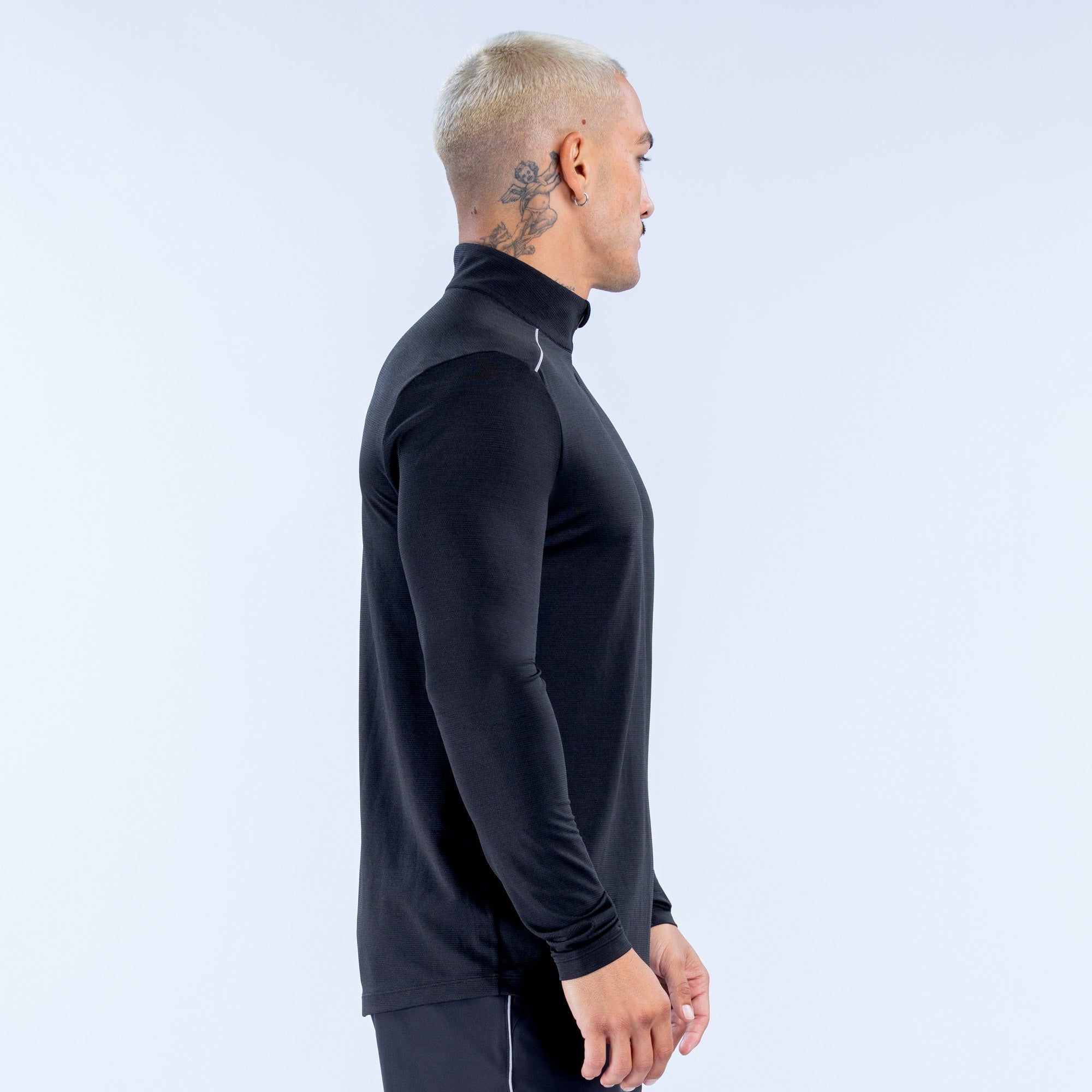Charge Quarter Zip Midnight Black