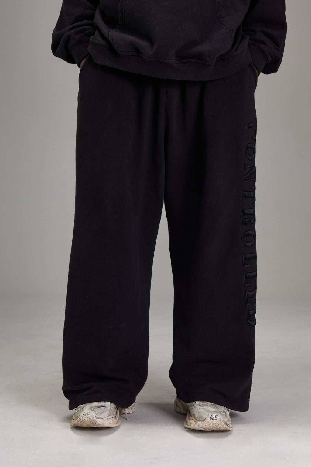 Heavyweight Sweatpants 3D shadow