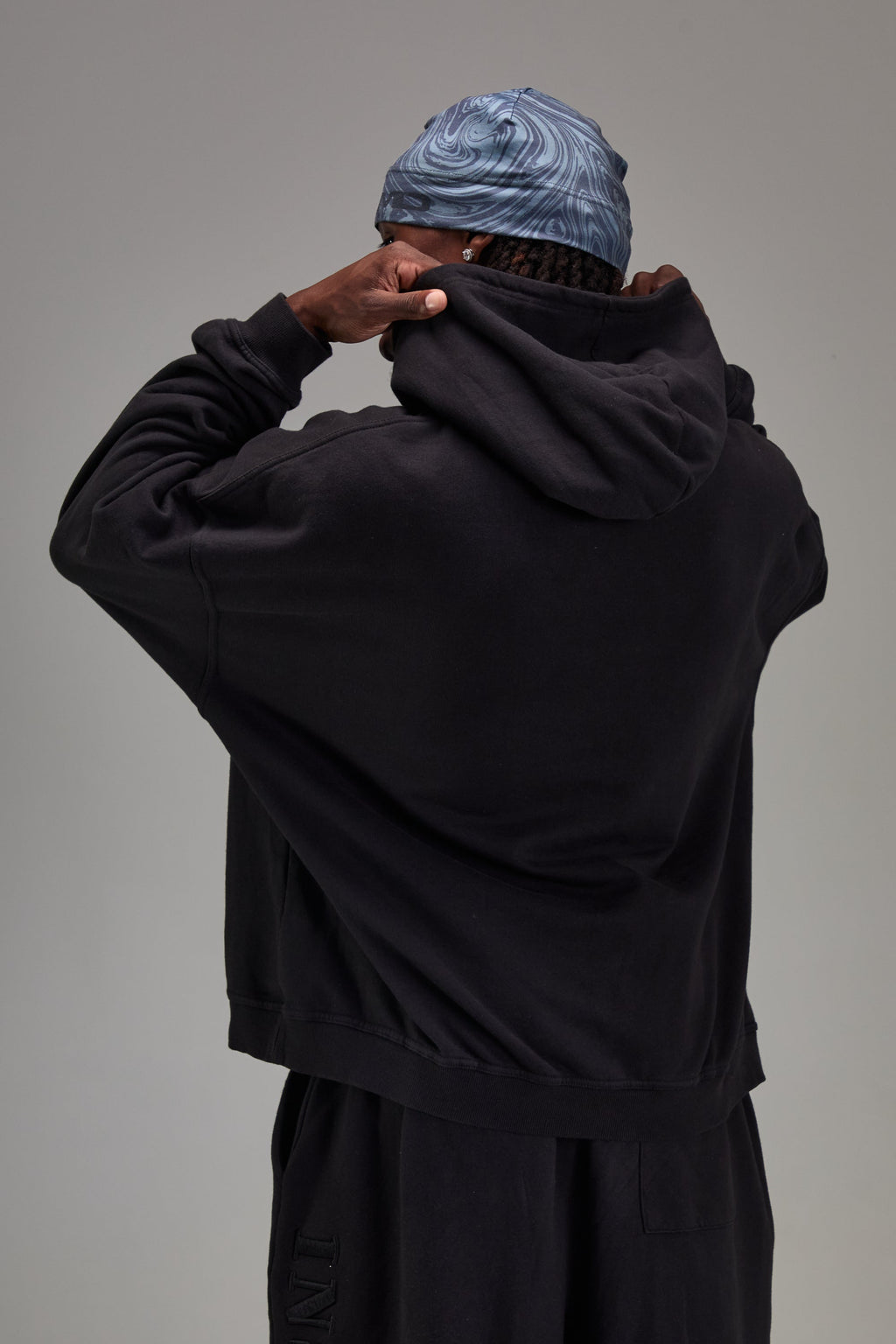 Heavyweight Pullover Pitch Black