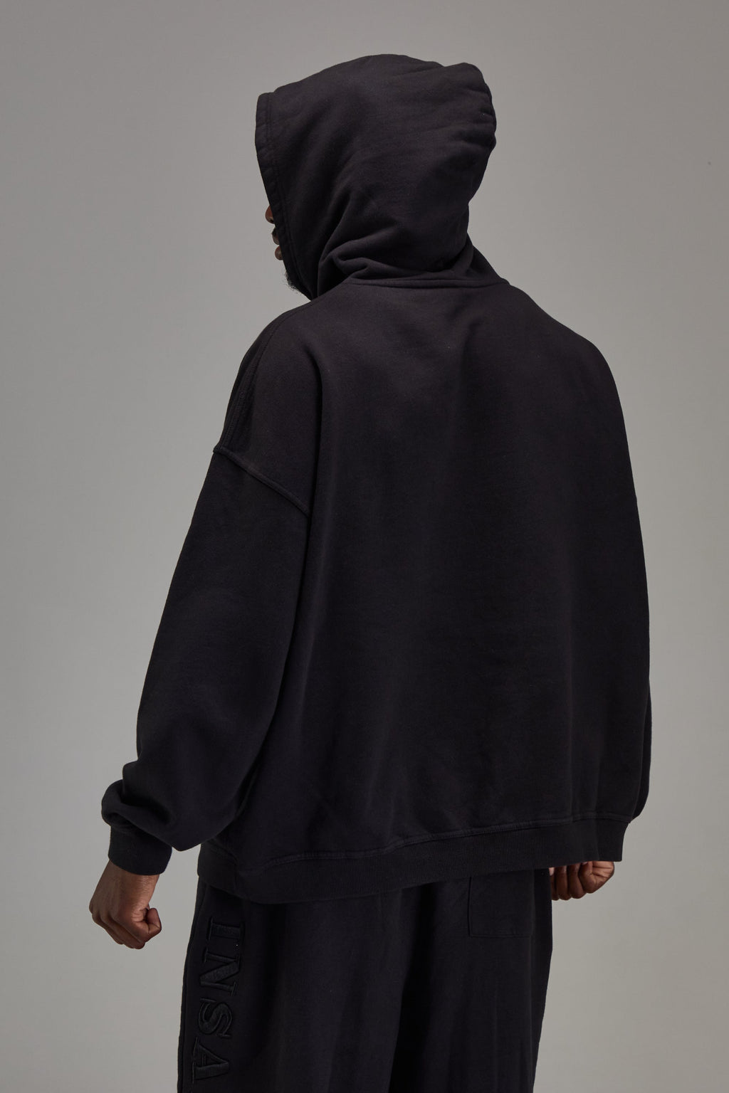 Heavyweight Pullover Pitch Black