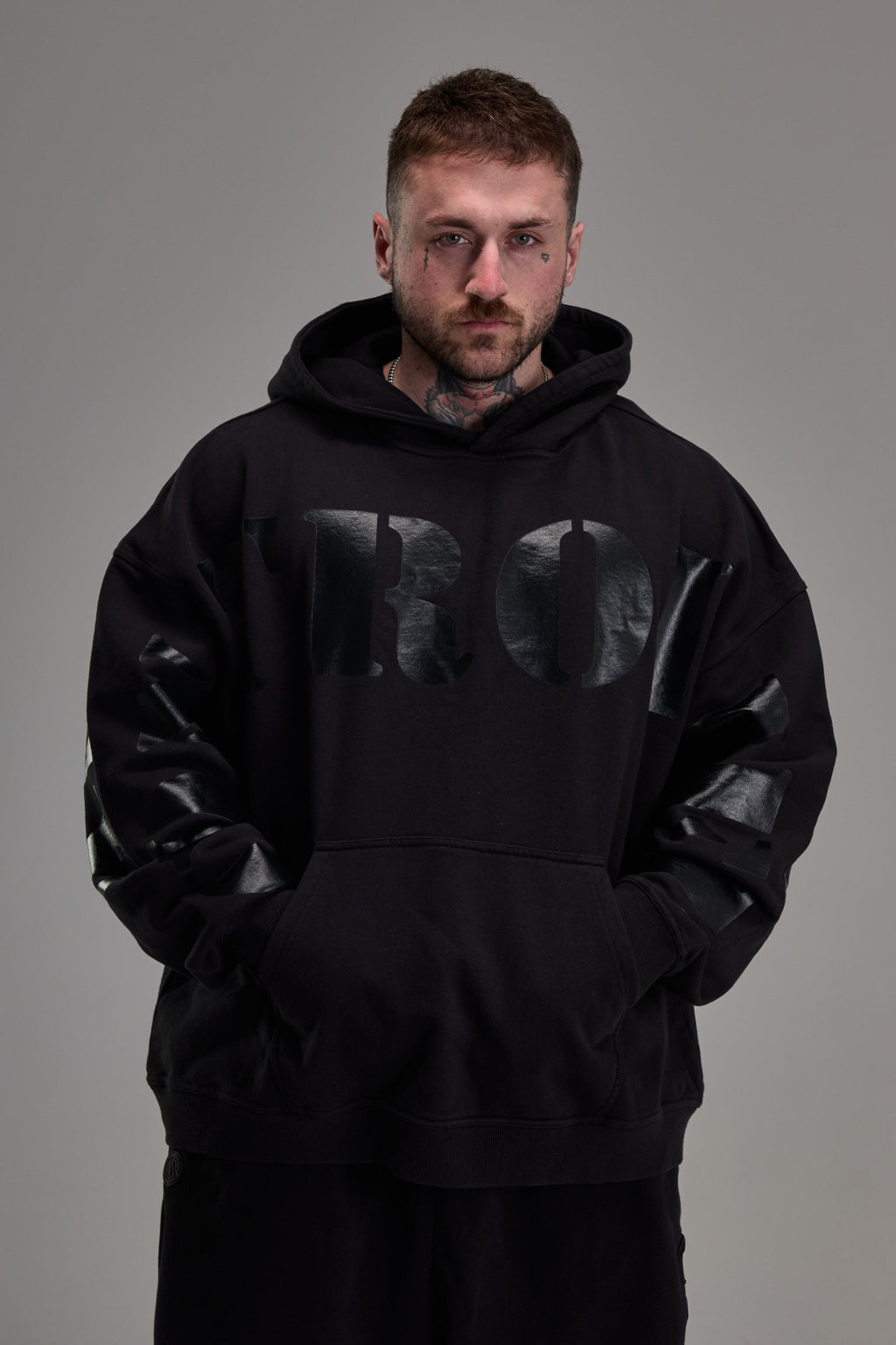 Pullover Blackout