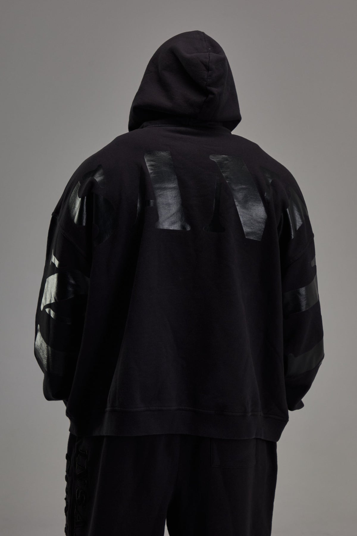 Pullover Blackout
