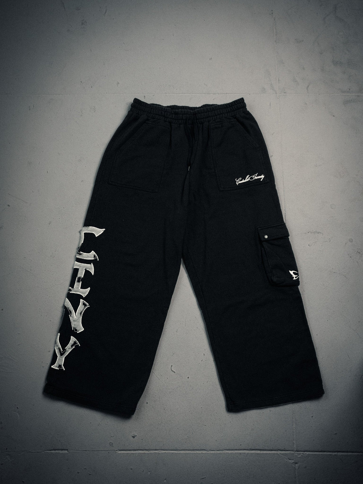NY Cargo Sweats Black