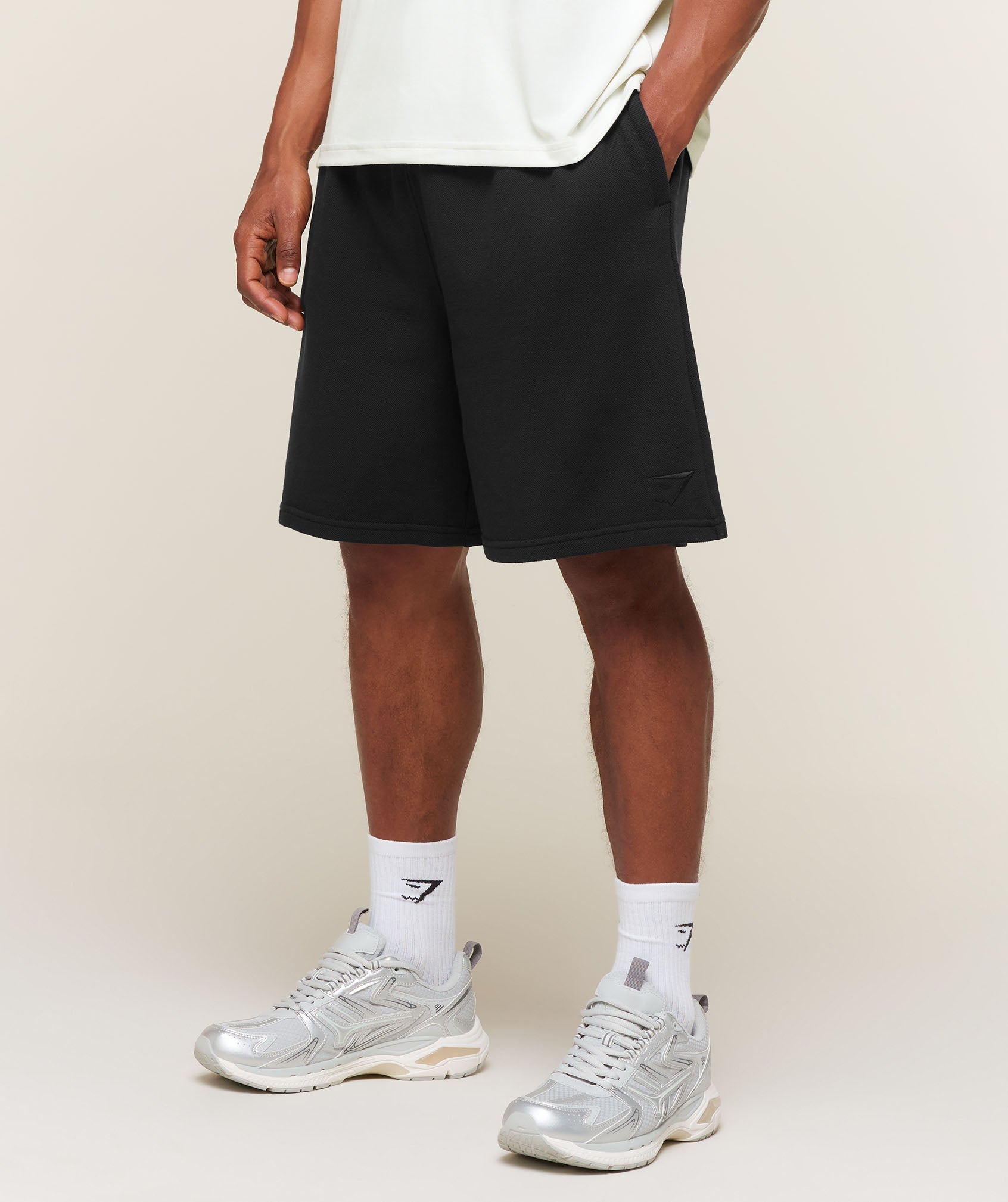 Campus Crest Shorts - Black ;)