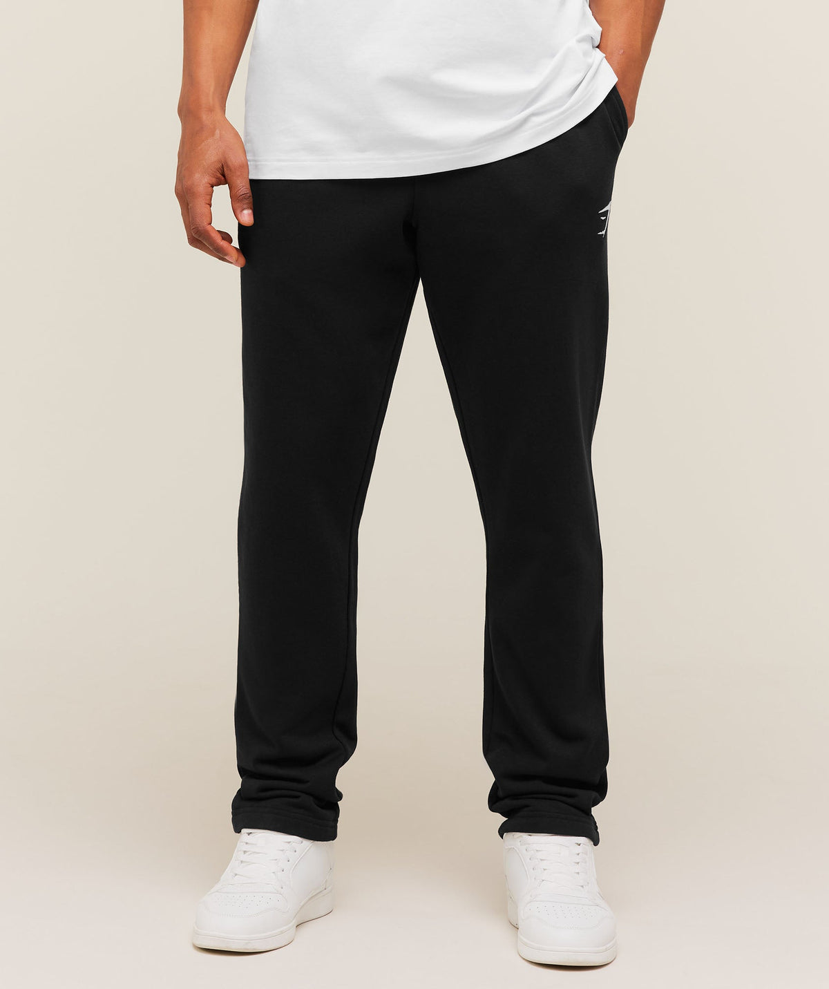 Crest Tapered Joggers - Black ;)