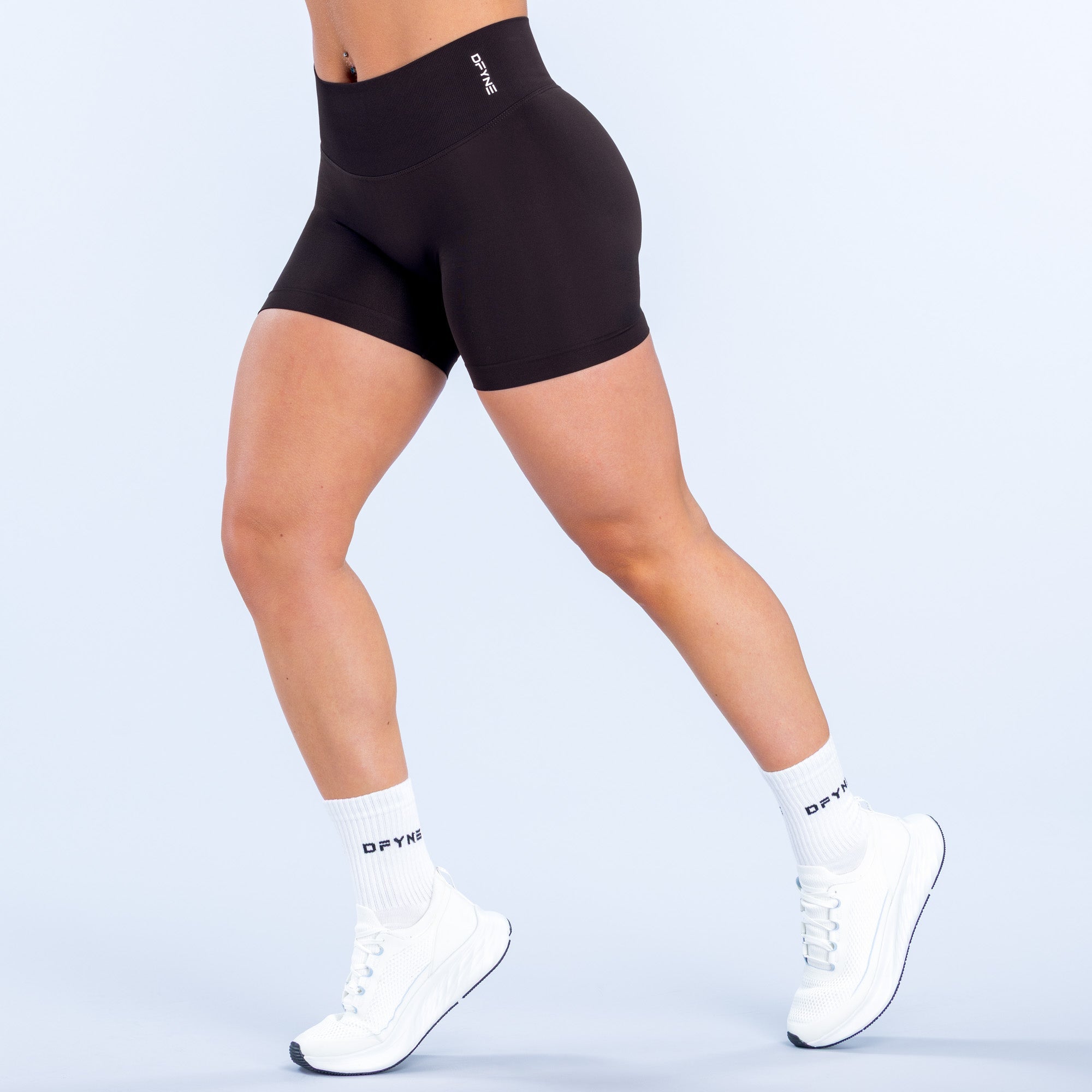 Defy Shorts | 4.5" Chestnut
