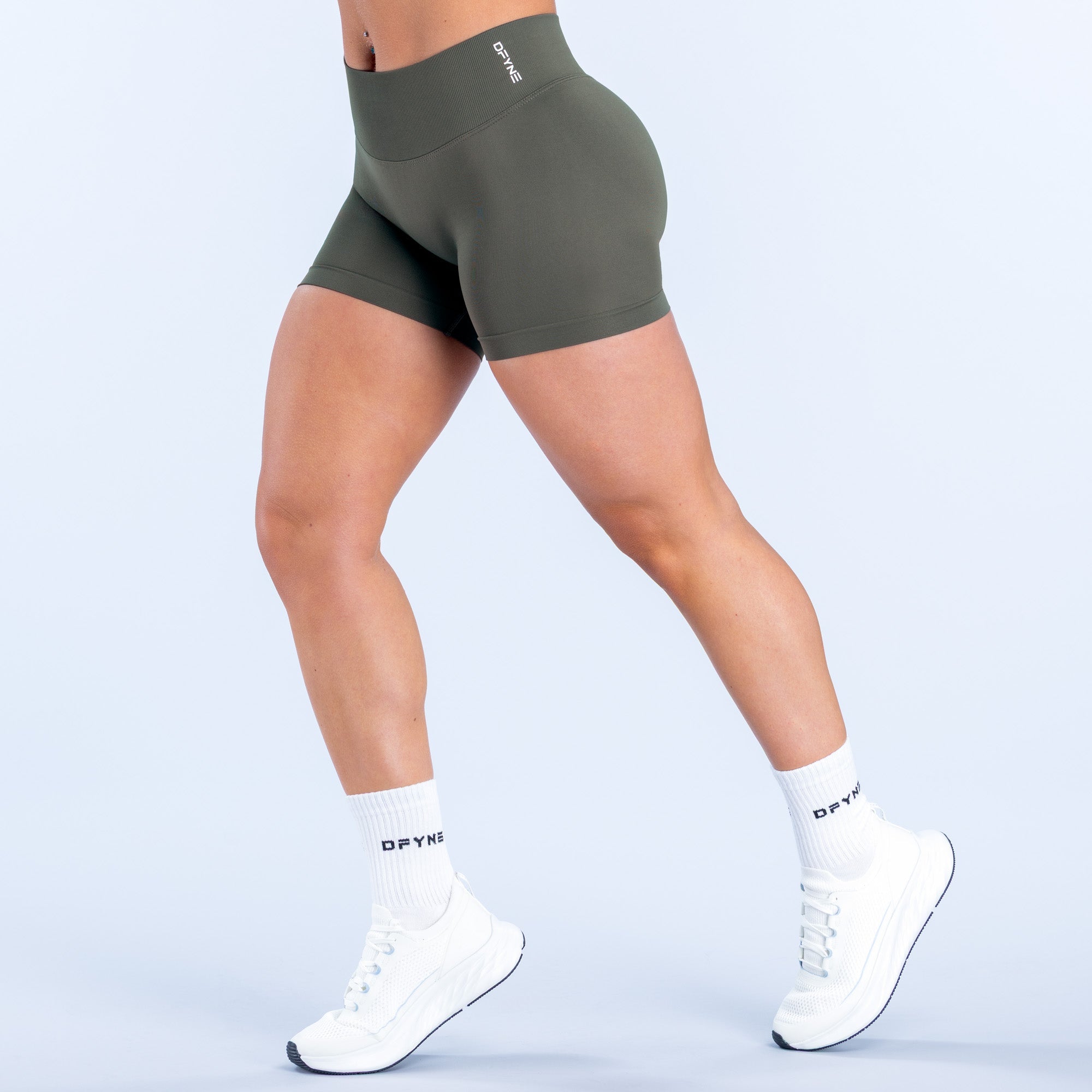 Defy Shorts | 4.5" Clover