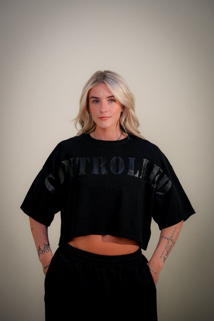 Cropped Pump Cover Blackout