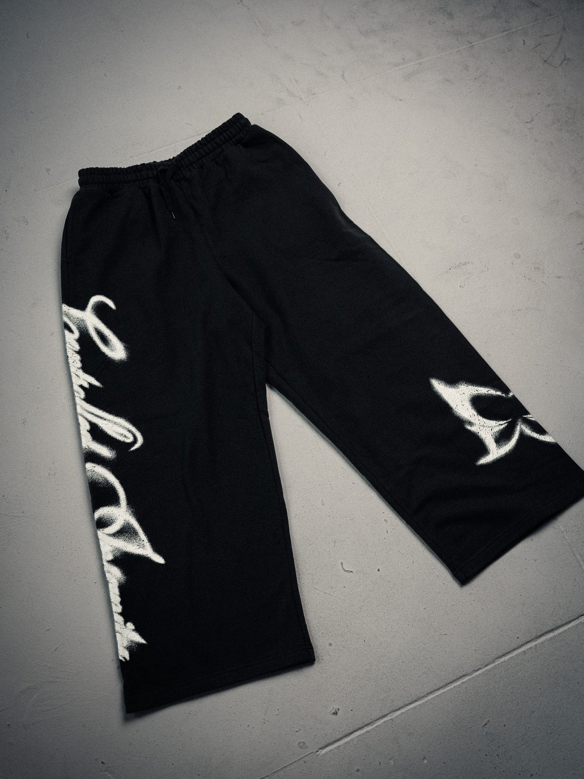NY Wide Leg Sweats Butterfly Black white