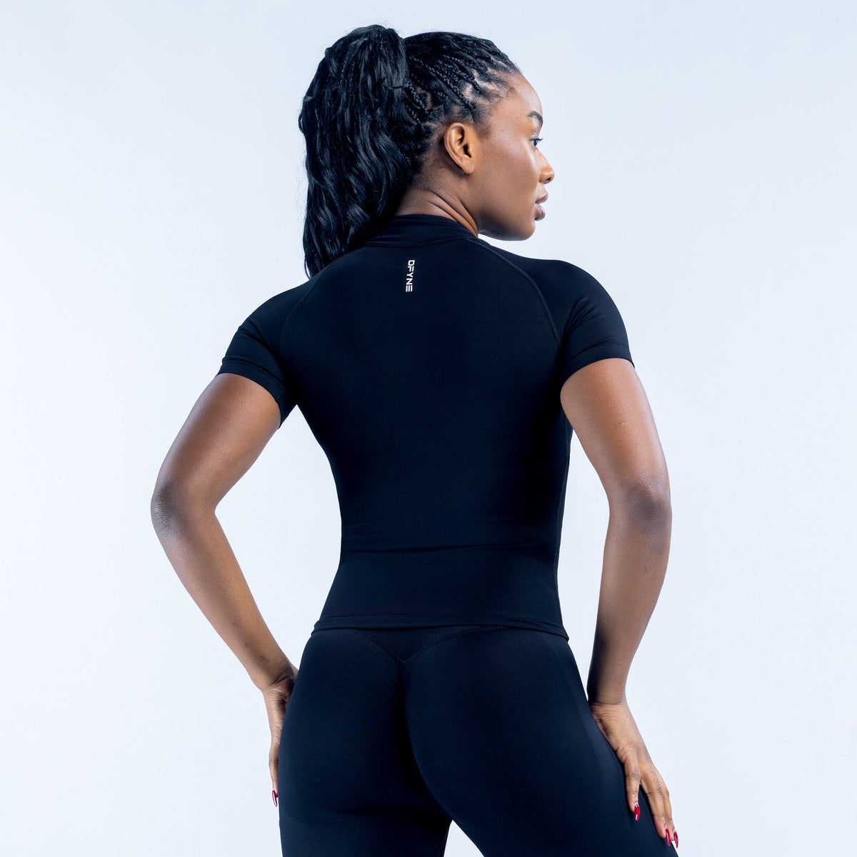 Dynamic Short Sleeve Zippy Midnight Black