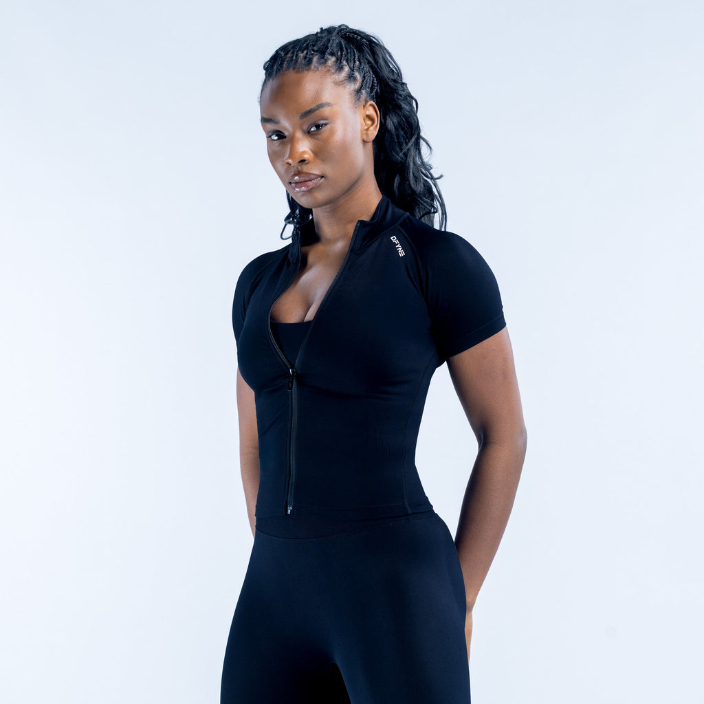 Dynamic Short Sleeve Zippy Midnight Black