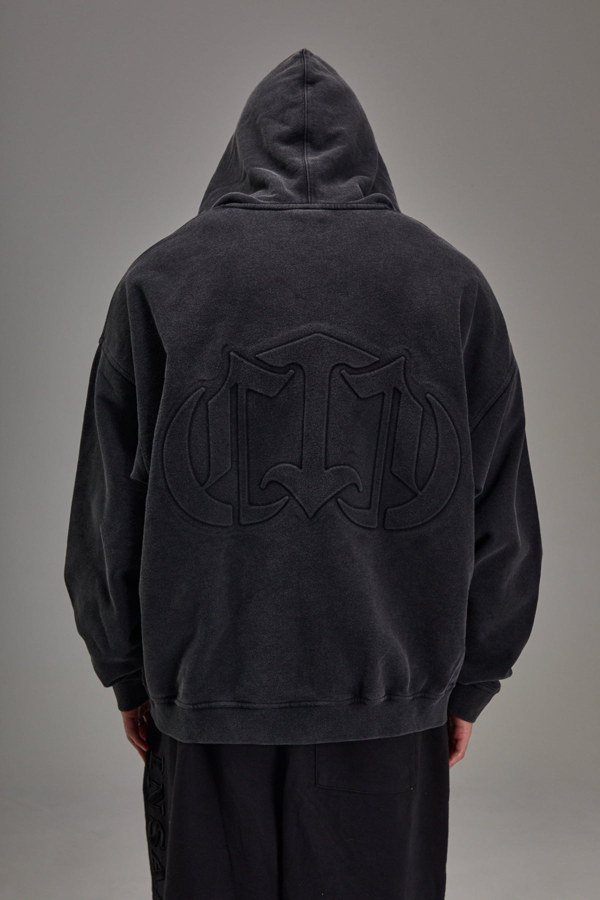 Heavyweight Zip-up Embossed Black
