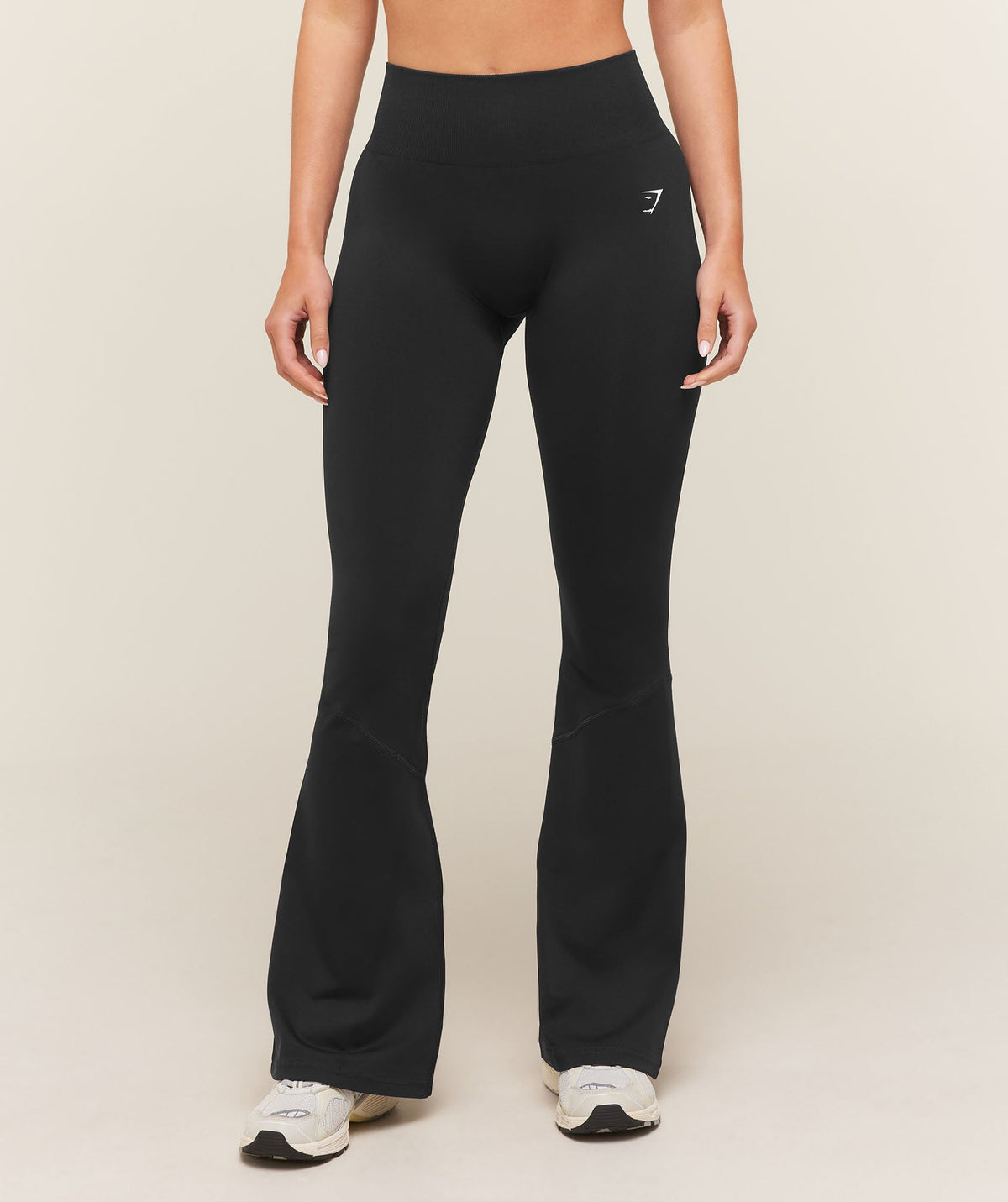 Everyday Seamless Flared Leggings - Black