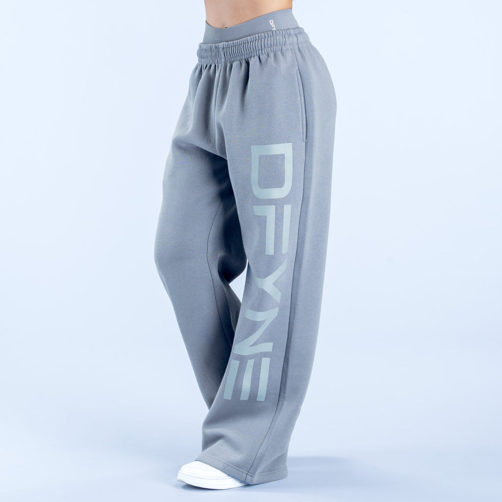 Signature Wide Leg Jogger Graphite