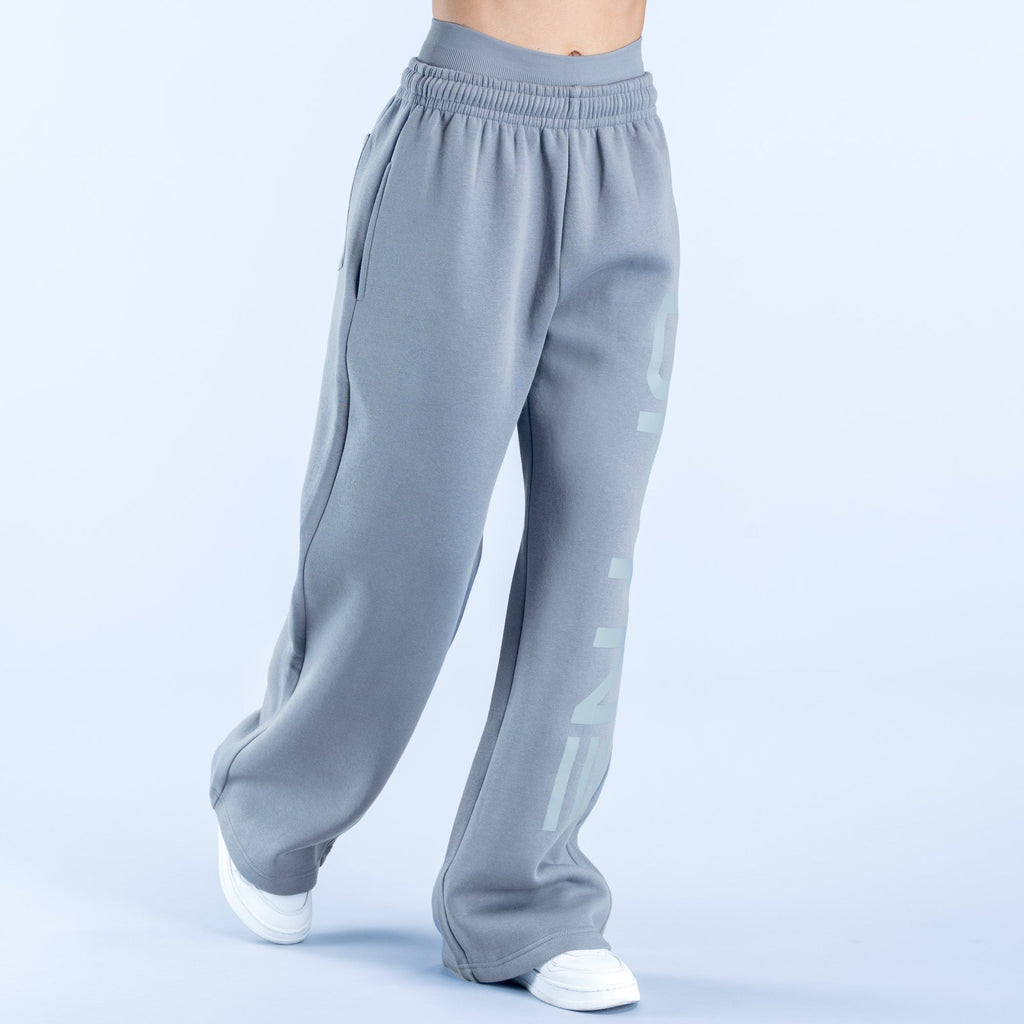 Signature Wide Leg Jogger Graphite