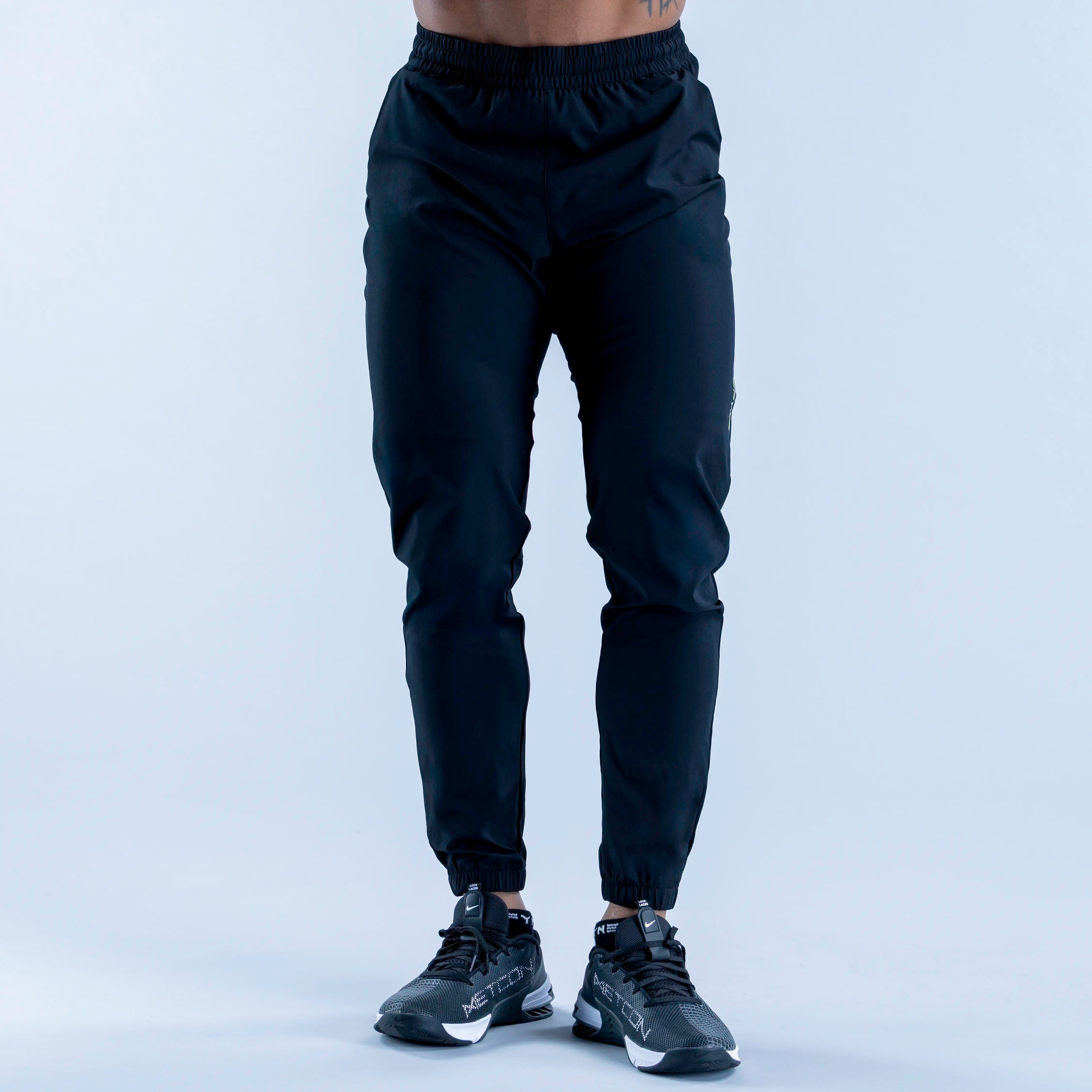 Unbound Training Jogger Midnight Black