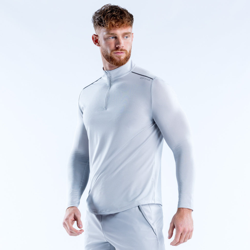 Charge Quarter Zip Platinum