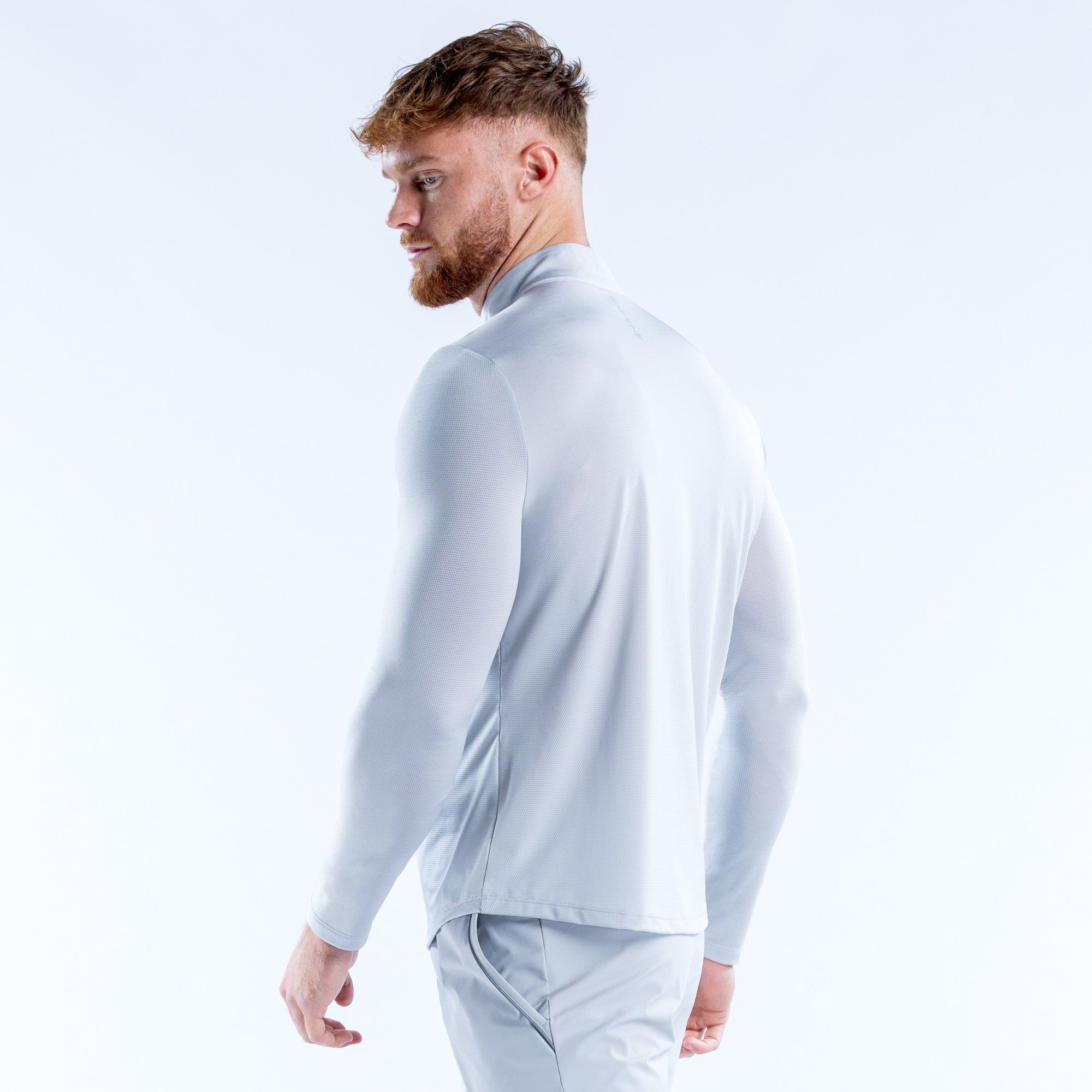 Charge Quarter Zip Platinum