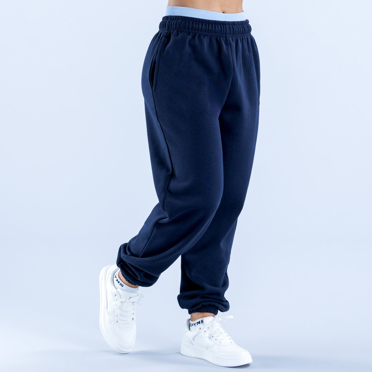Revive Jogger Navy