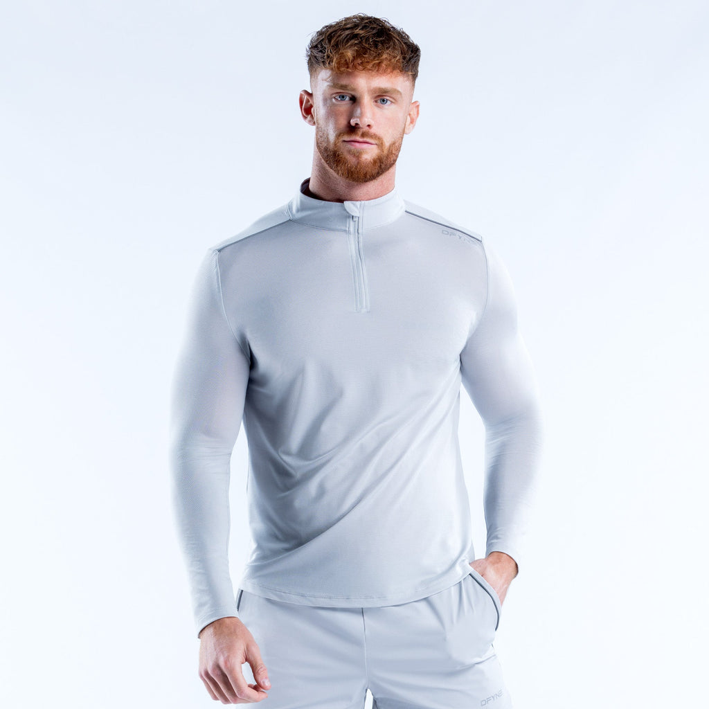 Charge Quarter Zip Platinum