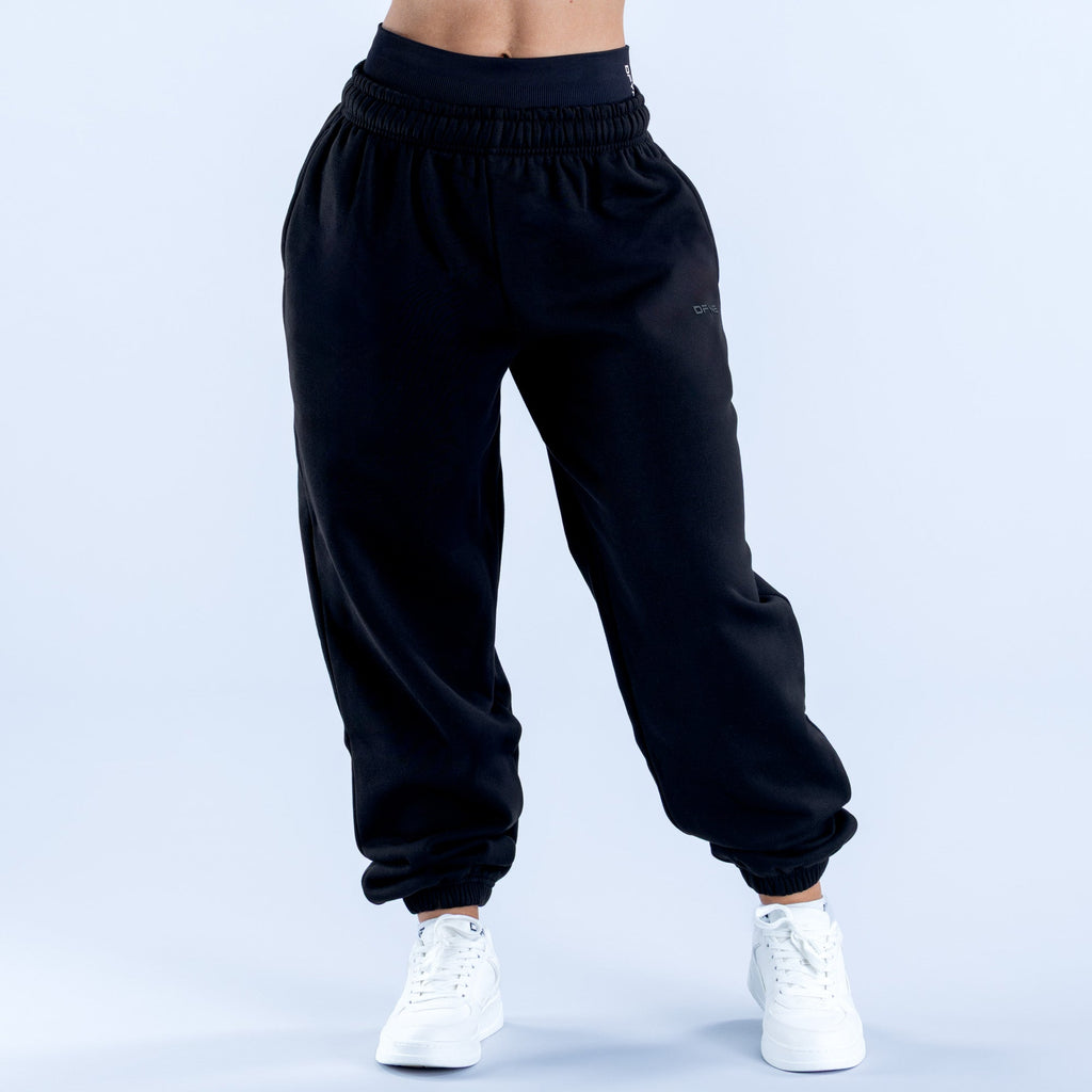 Revive Jogger Midnight Black
