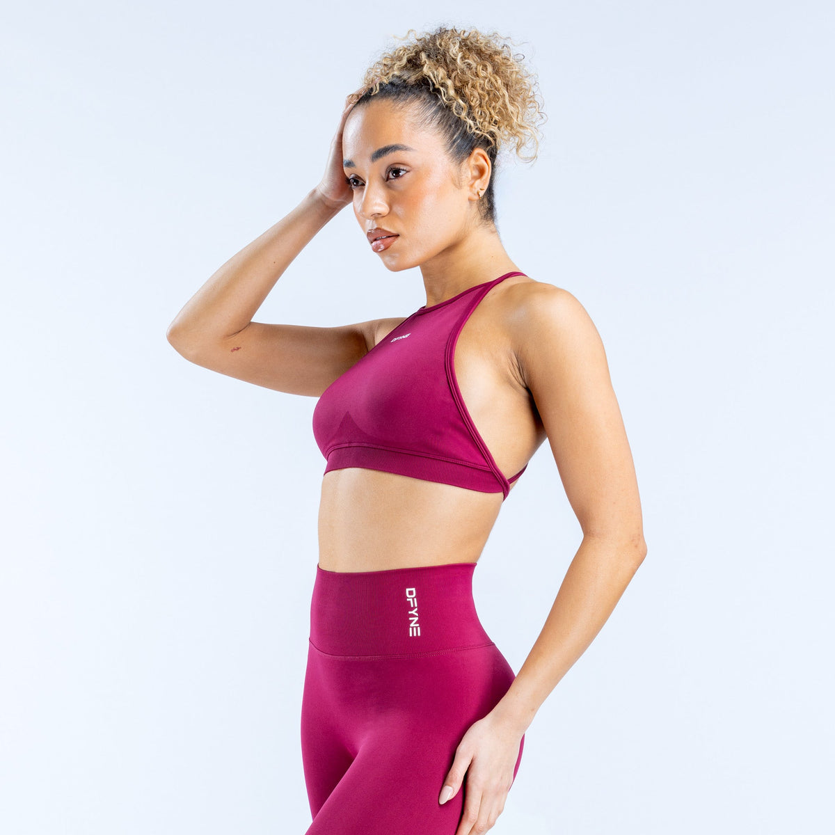 Dynamic High Neck Backless Sports Bra Berry