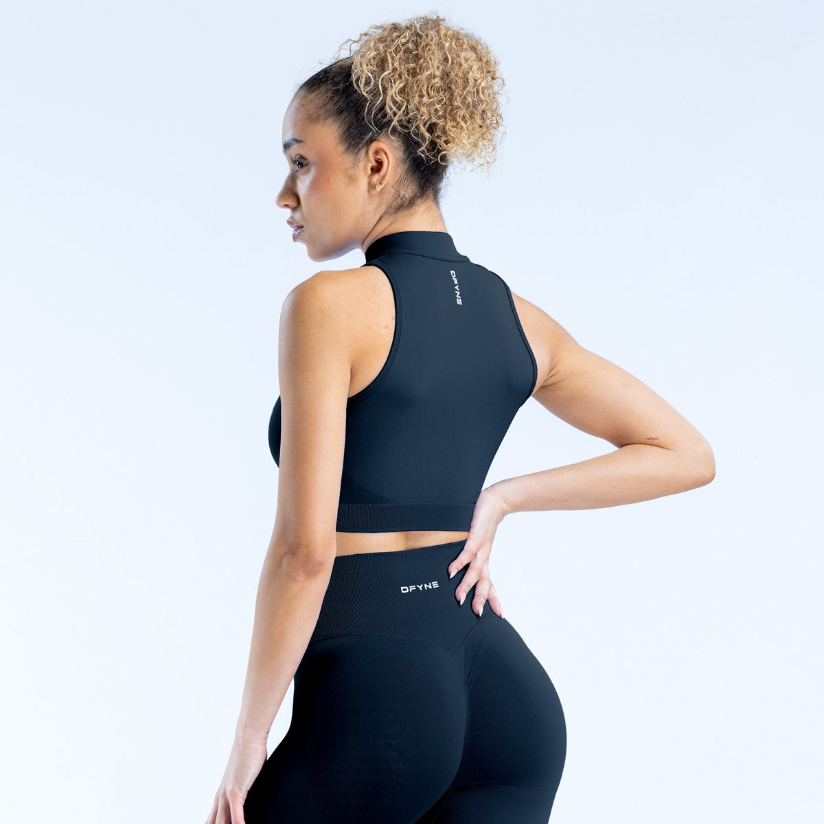Dynamic Quarter Zip Tank Midnight Black