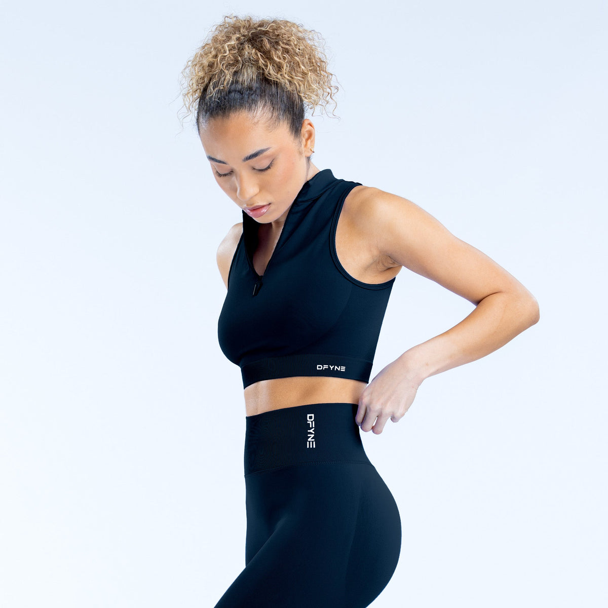Dynamic Quarter Zip Tank Midnight Black