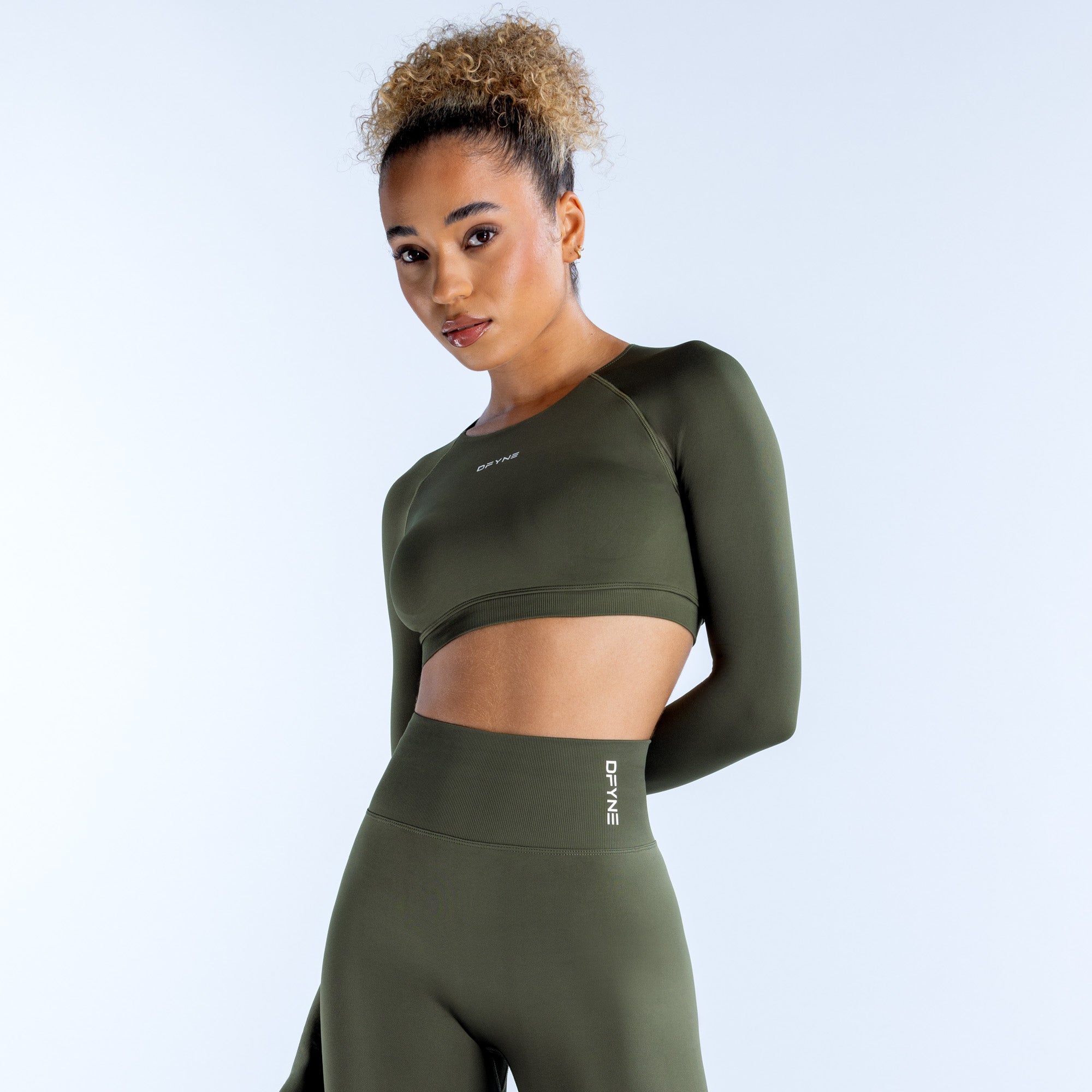 Dynamic Long Sleeve Crop Top Olive