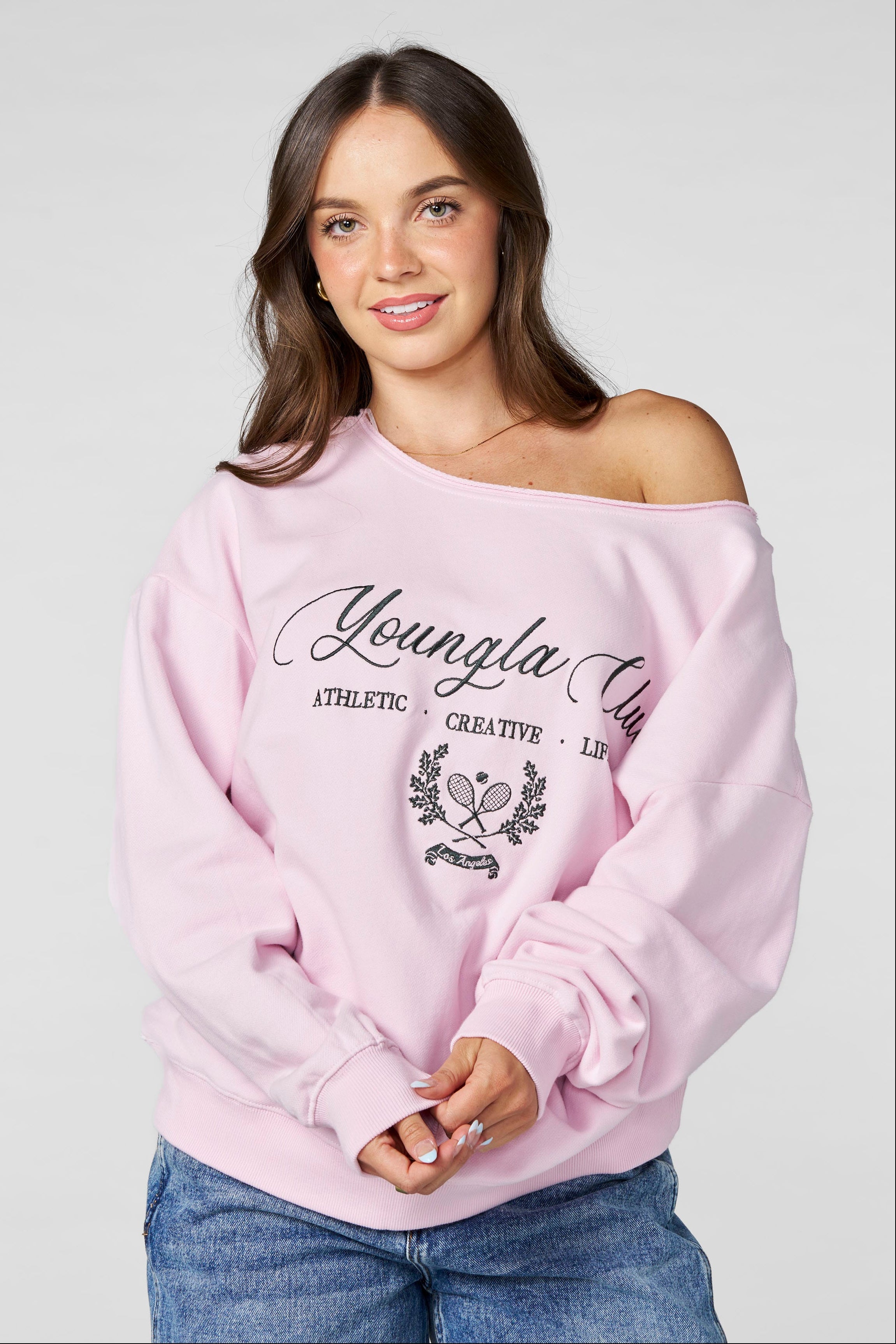 Off-shoulder Pullover