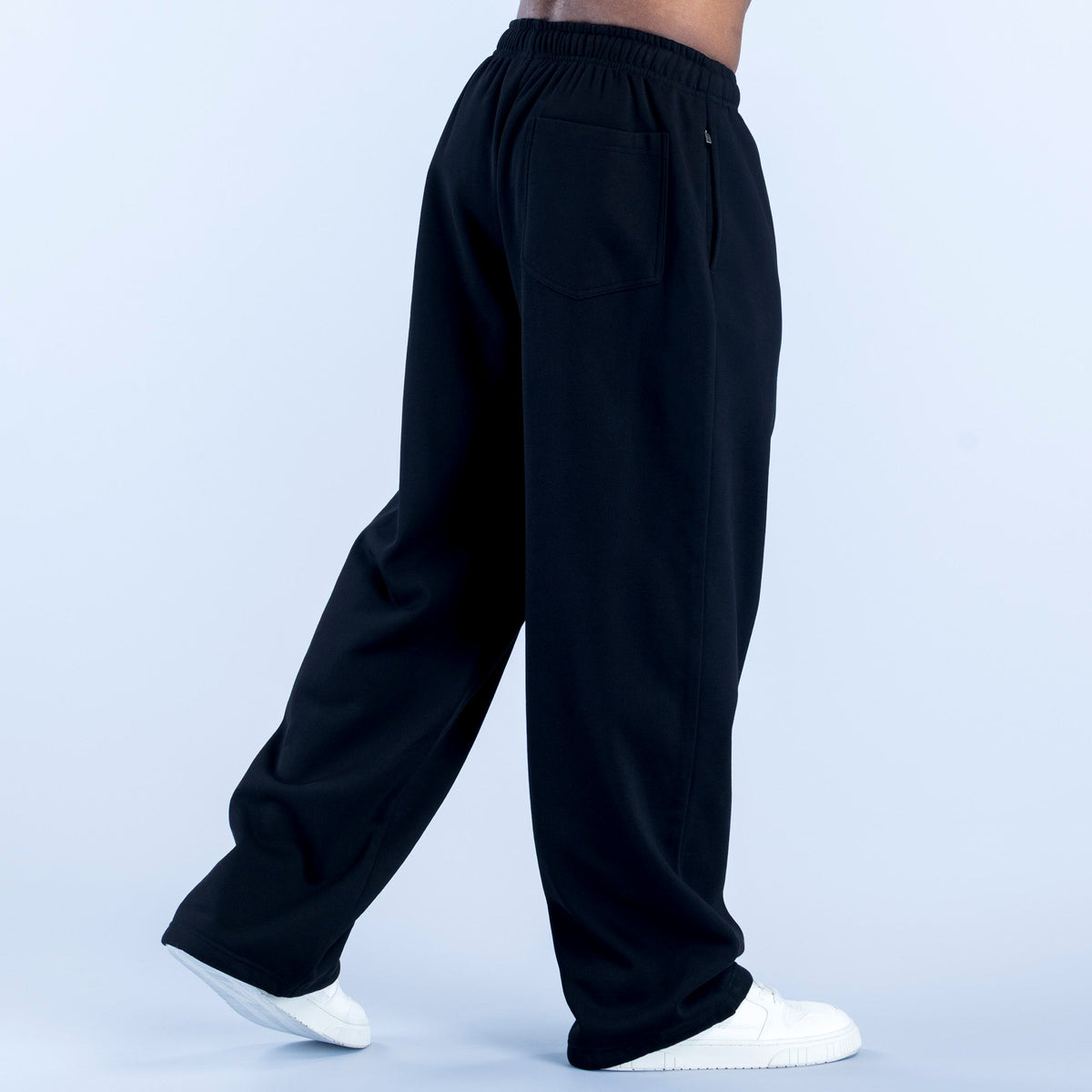 Recharge Straight Leg Joggers Midnight Black