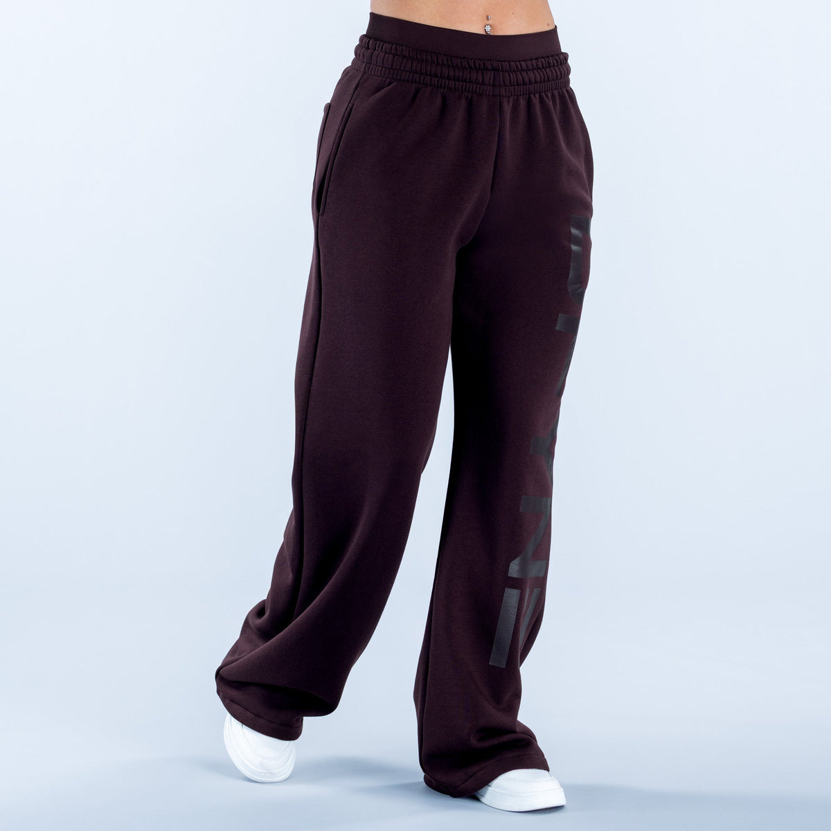 Signature Wide Leg Jogger Espresso