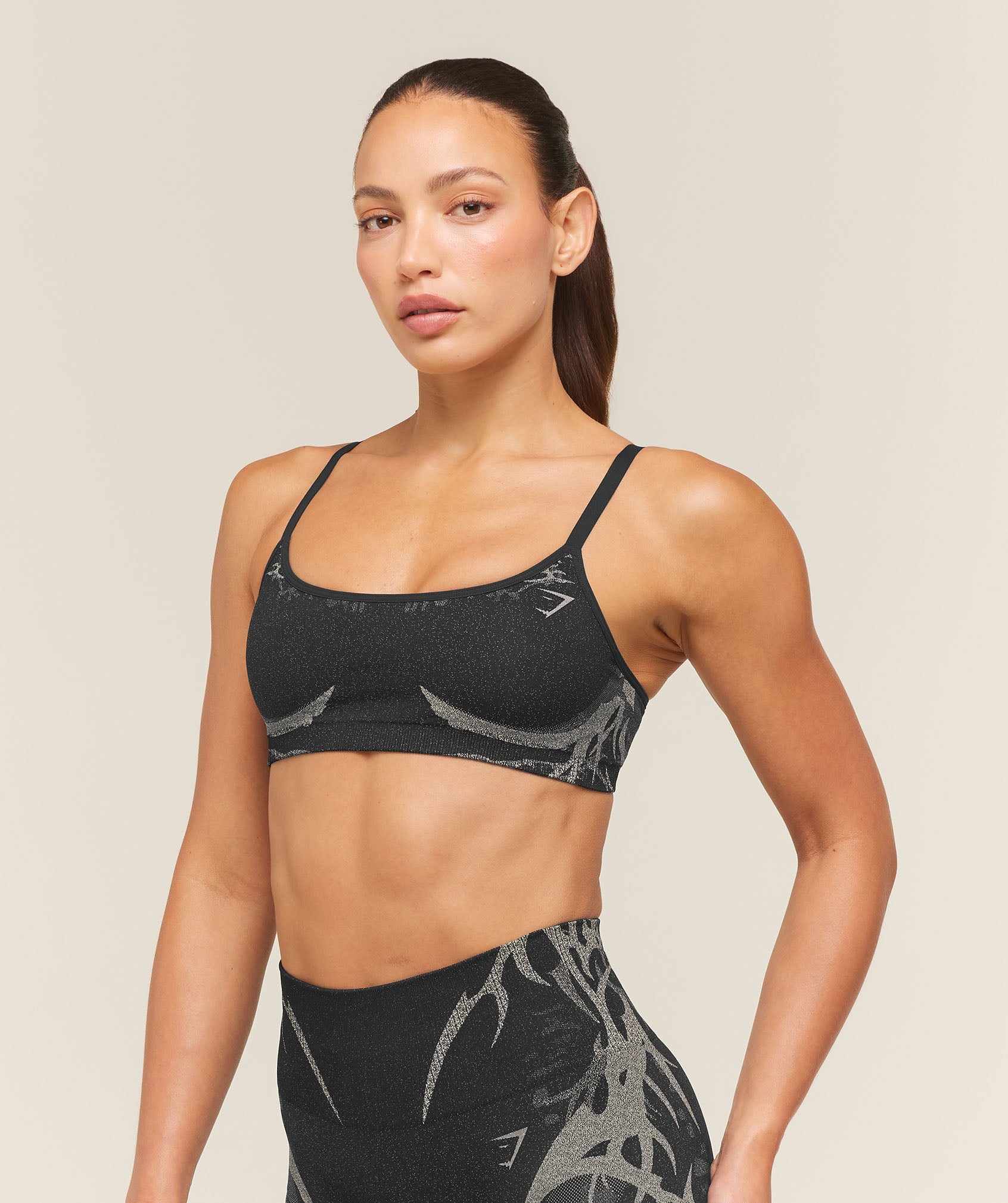 Storm Seamless Sports Bra - Black/Tinted White