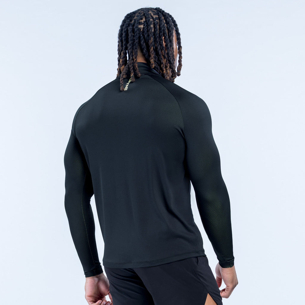Unbound Quarter Zip Midnight Black