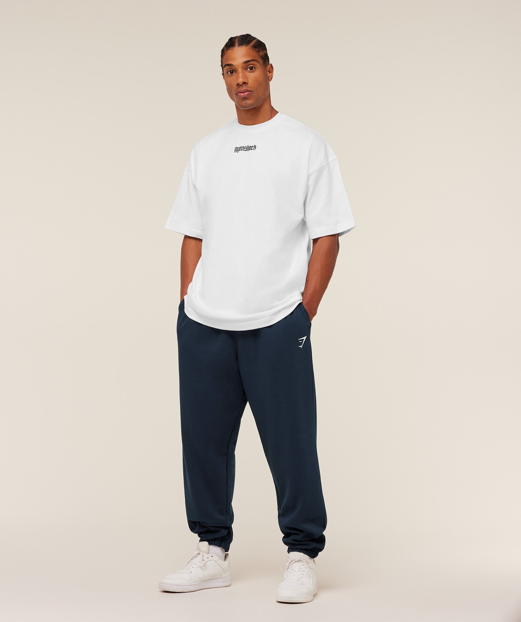 Gymshark Crest Oversized Joggers Azul Marino - atrás