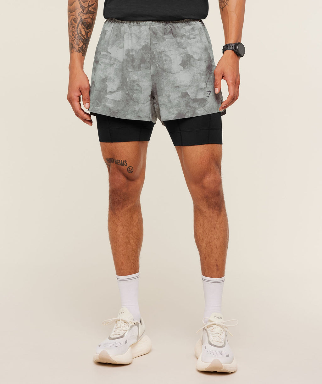 Running Elite 2 in 1 5" Shorts - Smokey Grey/Black